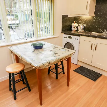 8 Lowther Gardens Апартаменты Грейндж-овер-Сандс