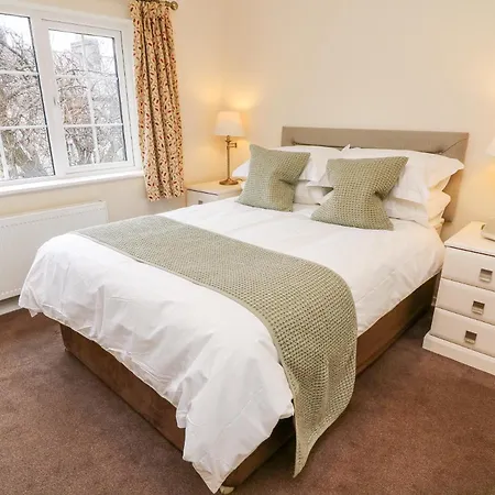 8 Lowther Gardens Апартаменты Грейндж-овер-Сандс